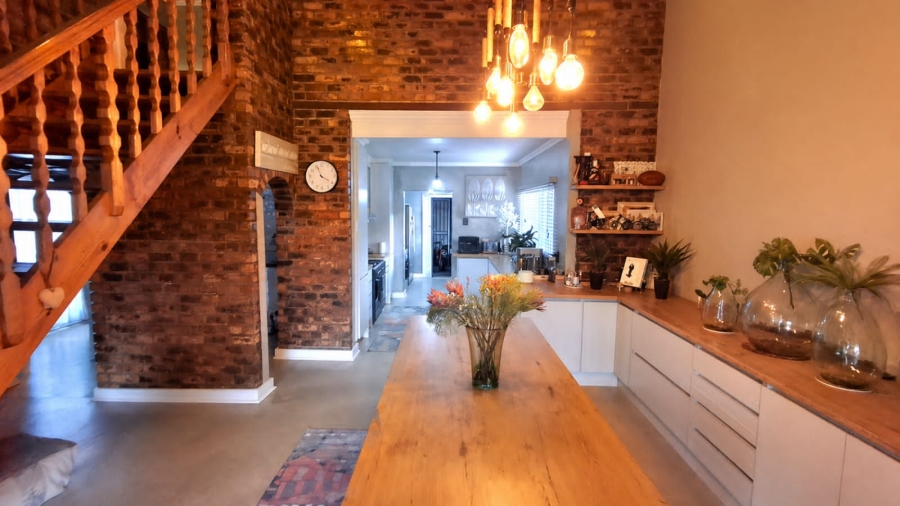 5 Bedroom Property for Sale in Vaalpark Free State